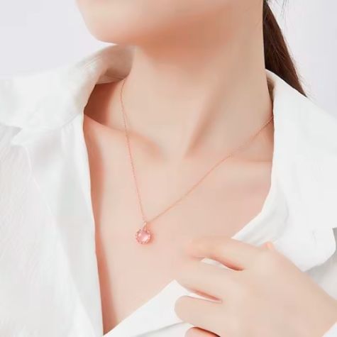 Elegant Sterling Silver Four Leaf Clover Pendant Jewellery Necklace with Opal Stone Classic Distributor, Wholesaler, Manufacturers, Suppliers, Exporters in Navi Mumbai