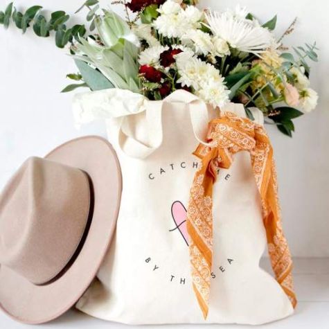 Natural Cotton Gifts Bag Stylish Screen Printed Design for Groceries and Daily Use Distributor, Wholesaler, Manufacturers, Suppliers, Exporters in Navi Mumbai