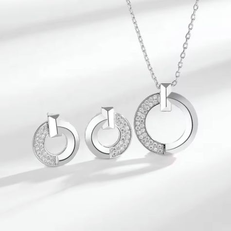 Trendy Geometric Design Jewelry Set for Women in Silver Plated Copper Including Necklace and Earrings Distributor, Wholesaler, Manufacturers, Suppliers, Exporters in Navi Mumbai